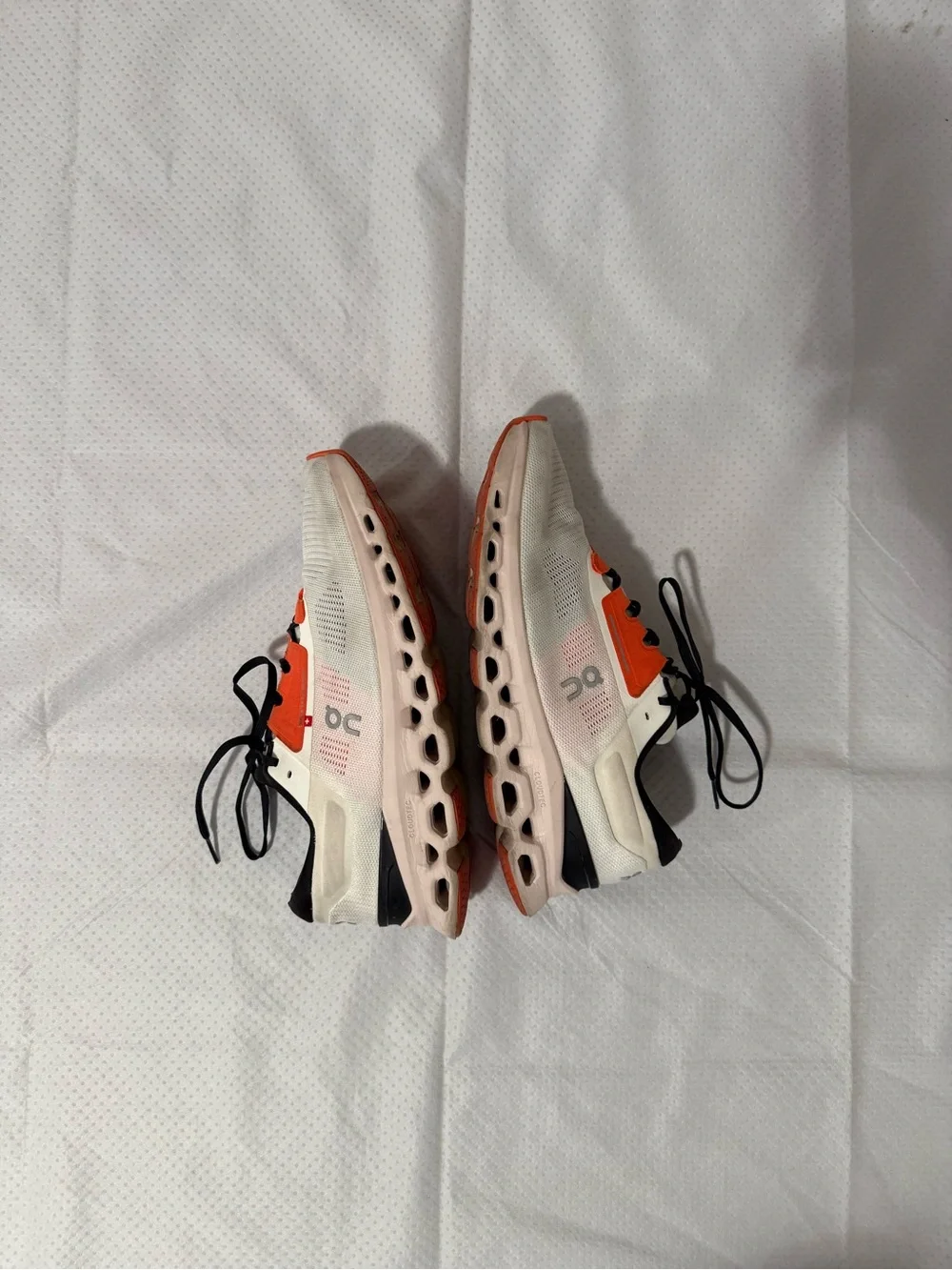 On Running silhouette athletic